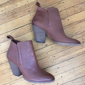 Dolce Vita Hastings Boots